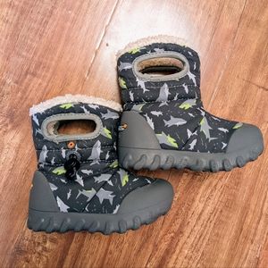 Toddler size 6 Bogs winter boots